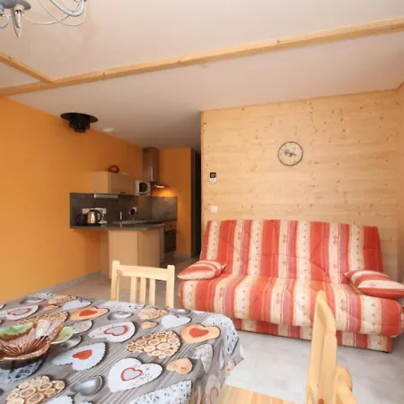 Chalet Mont-dore Avec Terrasse, Proche Centre, 6 Pers. *