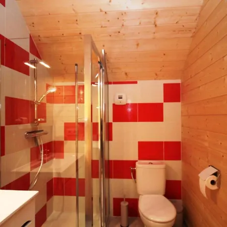 Mont-dore Avec Terrasse, Proche Centre, 6 Pers. Chalet *